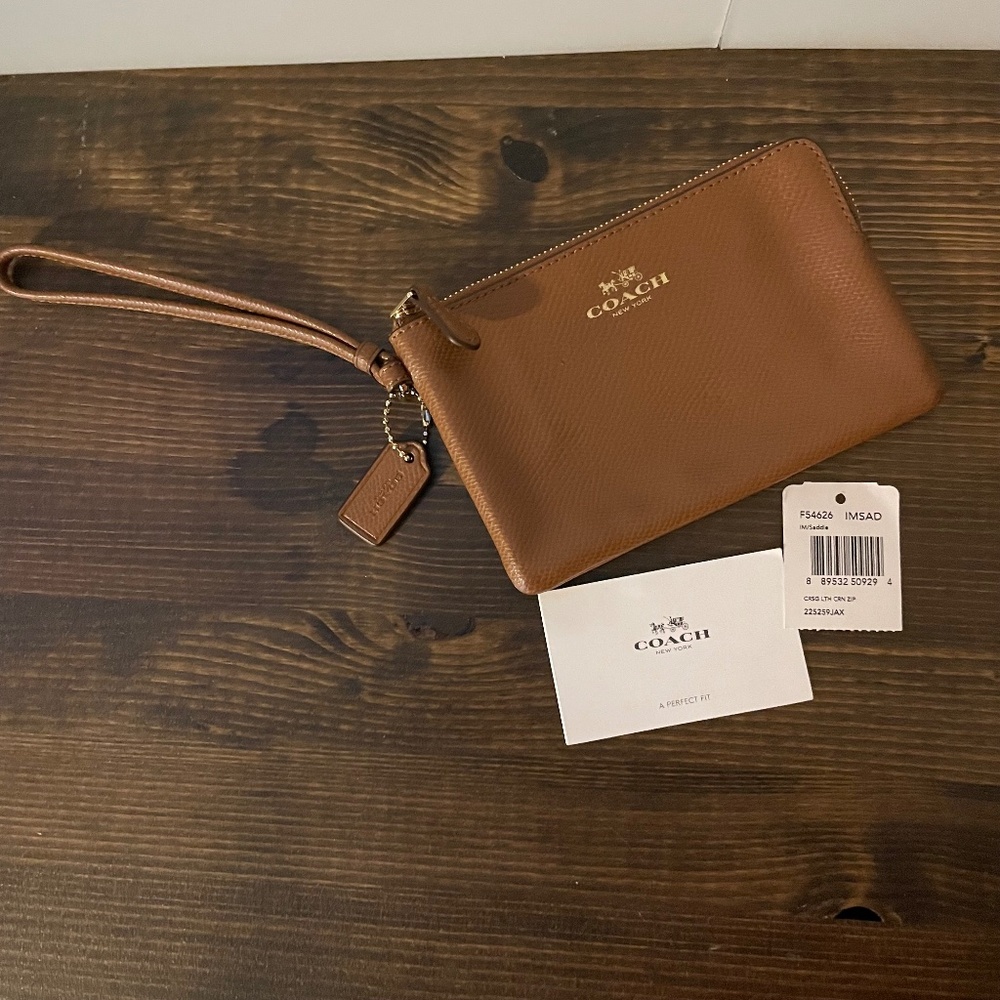 Coach corner zip wristlet saddle brown